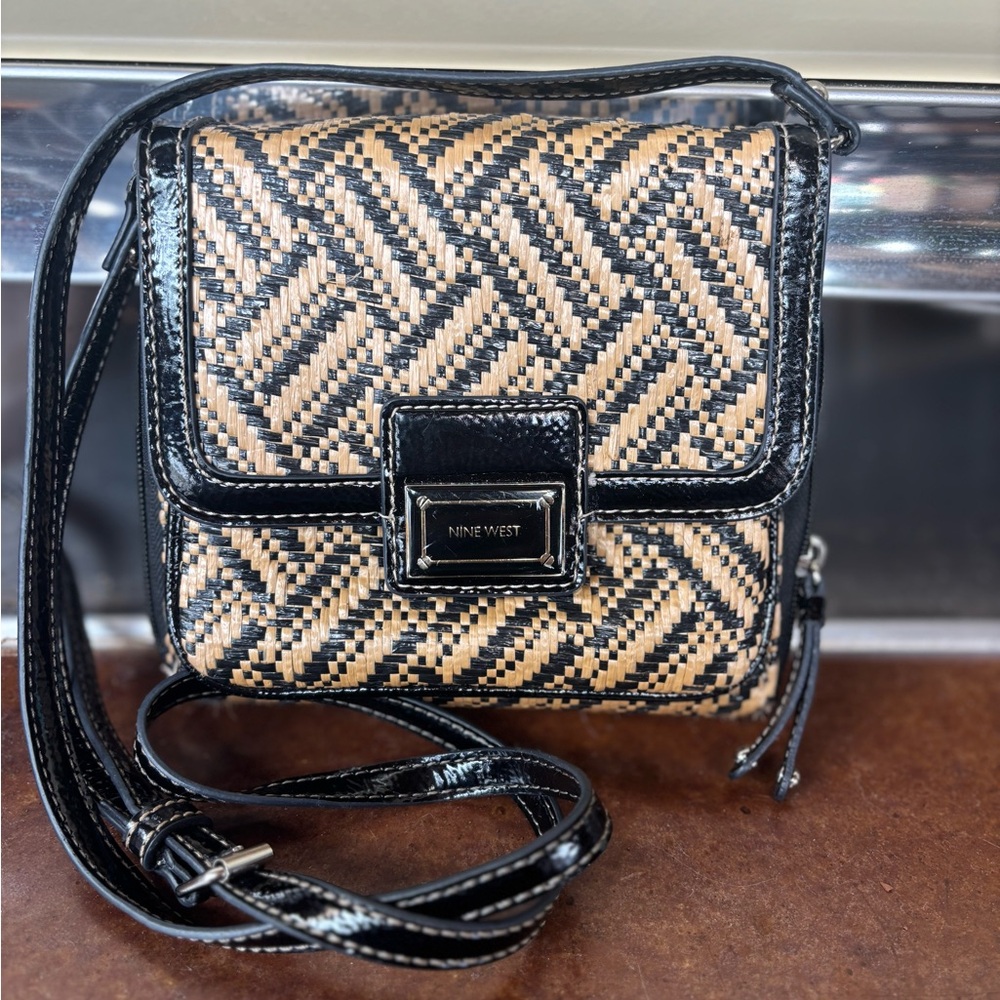 Nine West Black and Tan Crossbody Bag - Picture 2 of 5